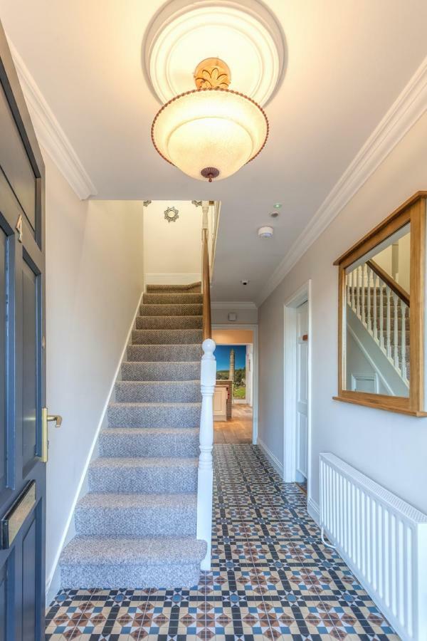 ホテルTintawn House サンディフォード エクステリア 写真